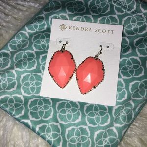 Kendra Scott Corley earrings