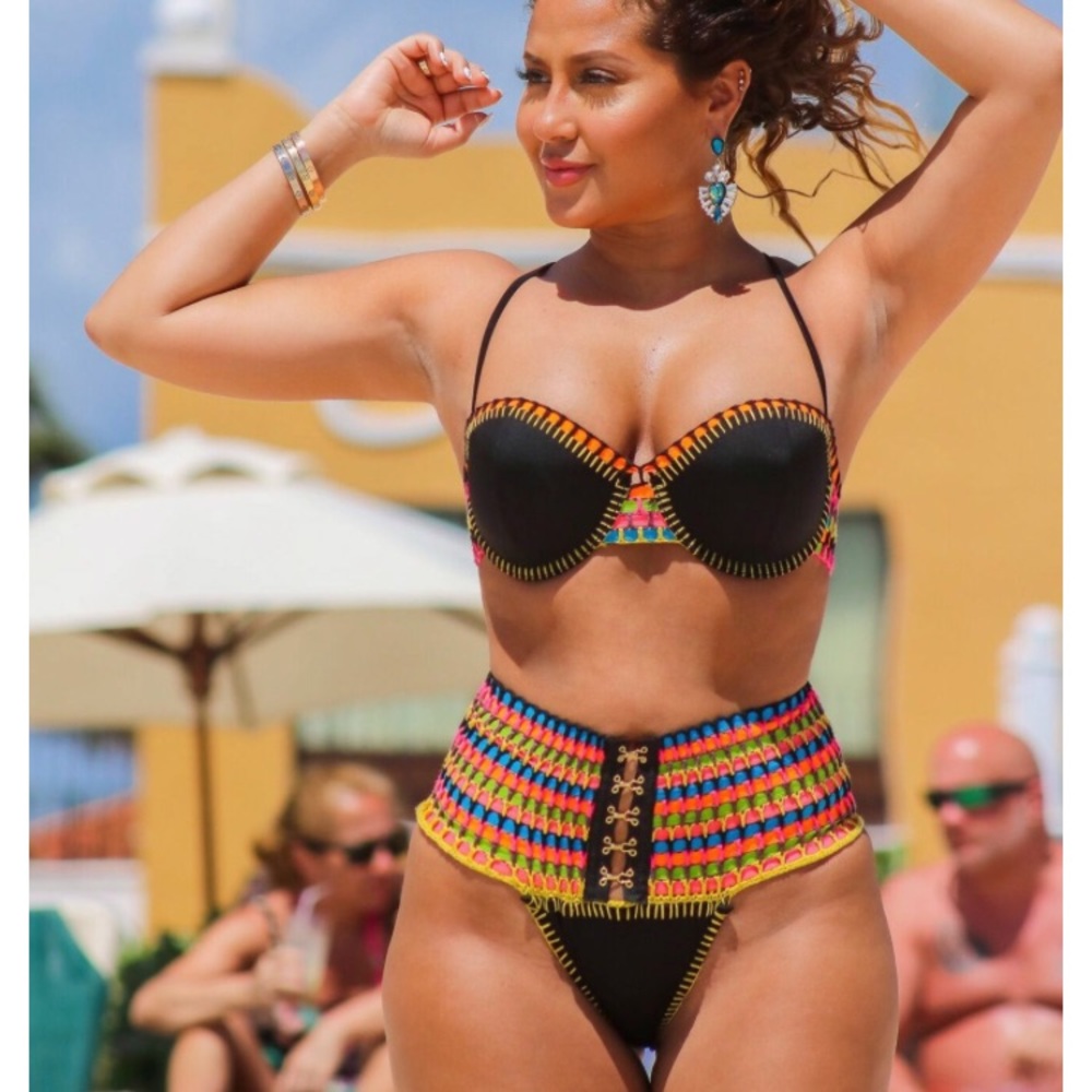 Beach Bunny Festive Bikini