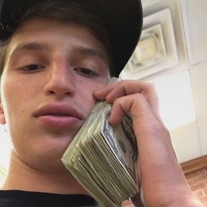 Meet your Posher, Graham