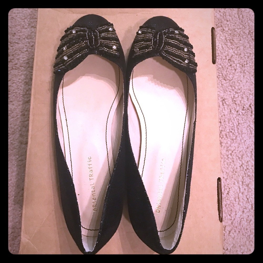 Black Glittery Flats