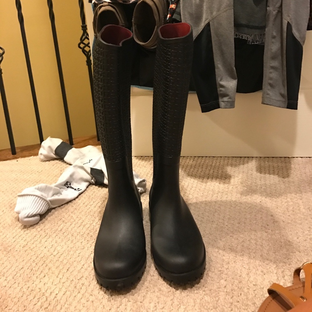 Rain boots
