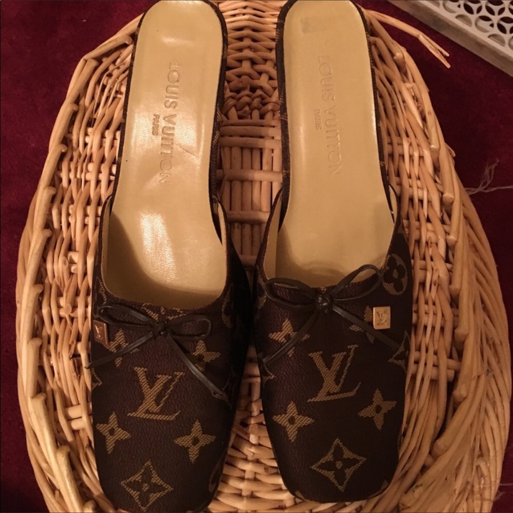 Lv shoes!