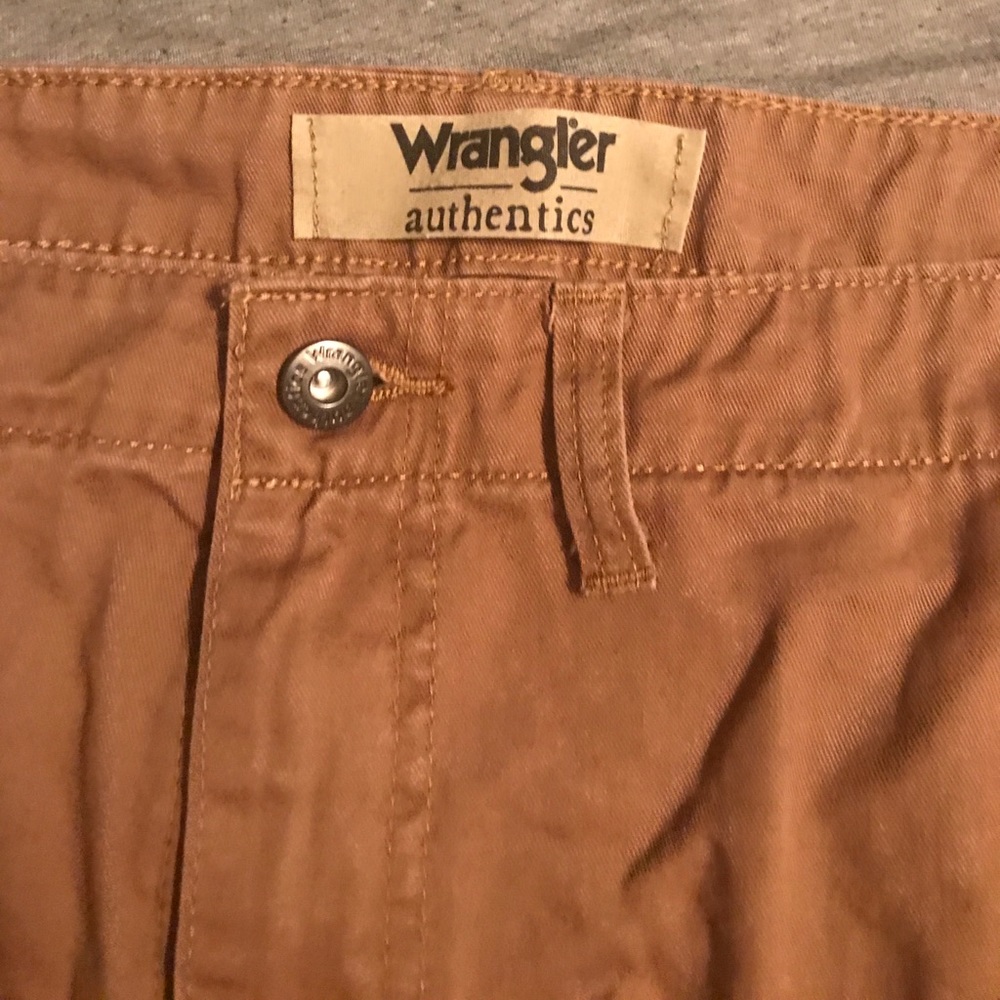 New never worn Wrangler Shorts