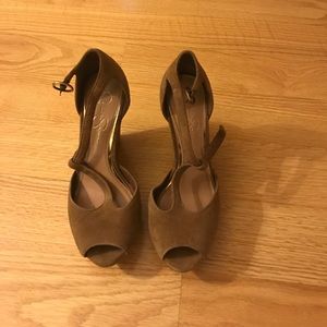 JESSICA SIMPSON WEDGE SANDALS!!!