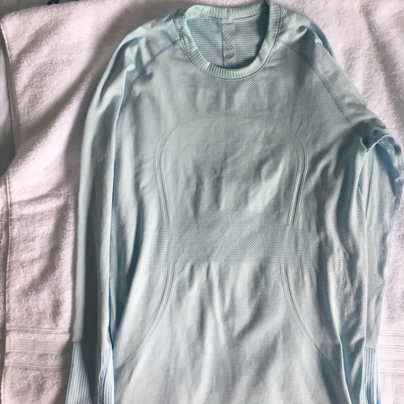 lululemon athletica Tops - Lululemon swiftly tech tee Sz 10 light blue