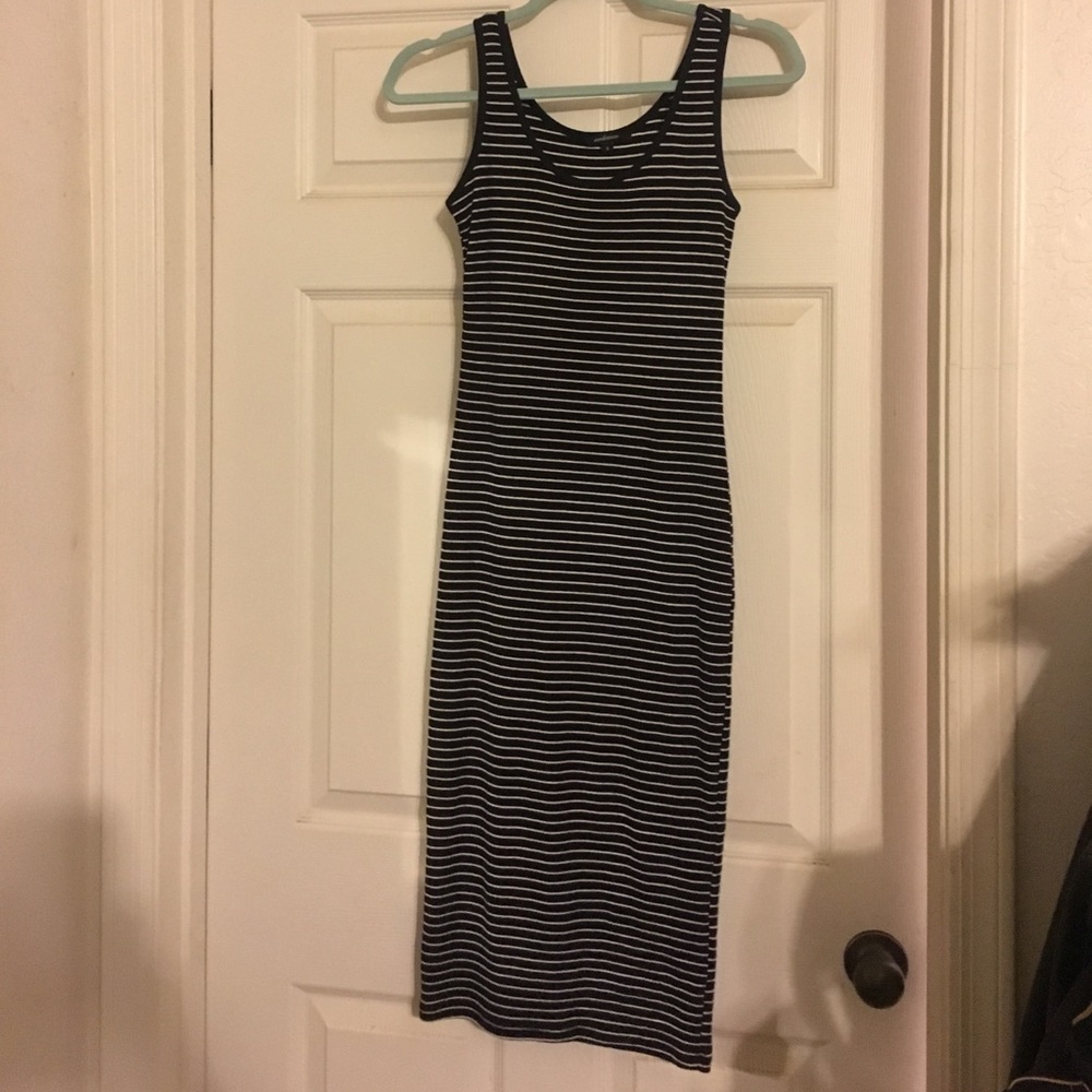 Very cute dress!