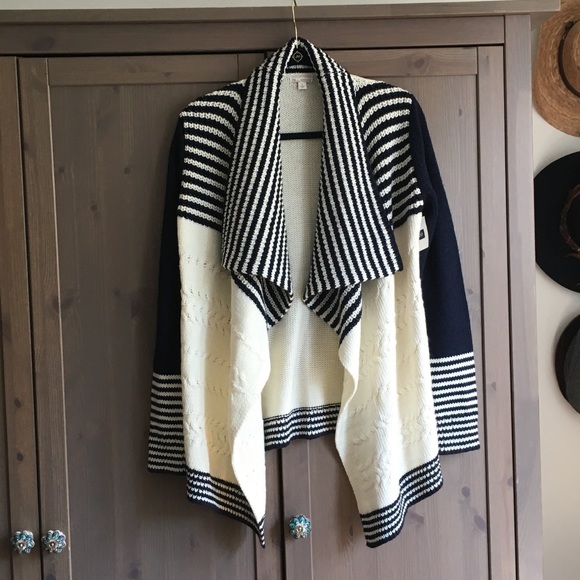 NWT GAP Cable Striped Cardigan - Picture 4 of 8