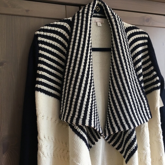 NWT GAP Cable Striped Cardigan - Picture 5 of 8
