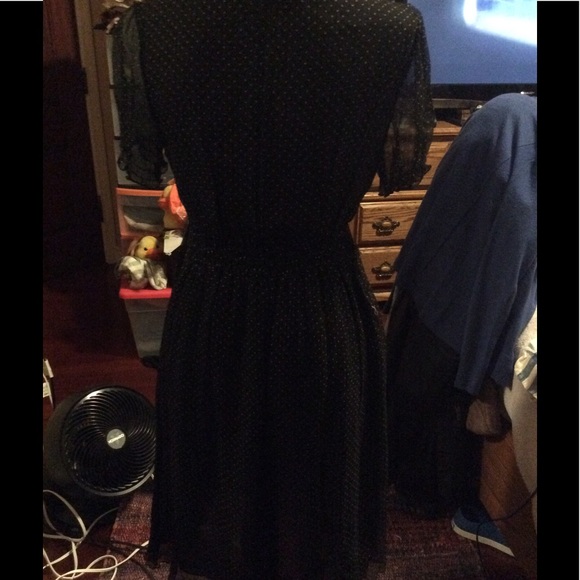 Sheer dress - Picture 3 of 4