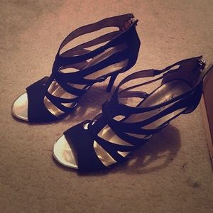 Black Guess Heels