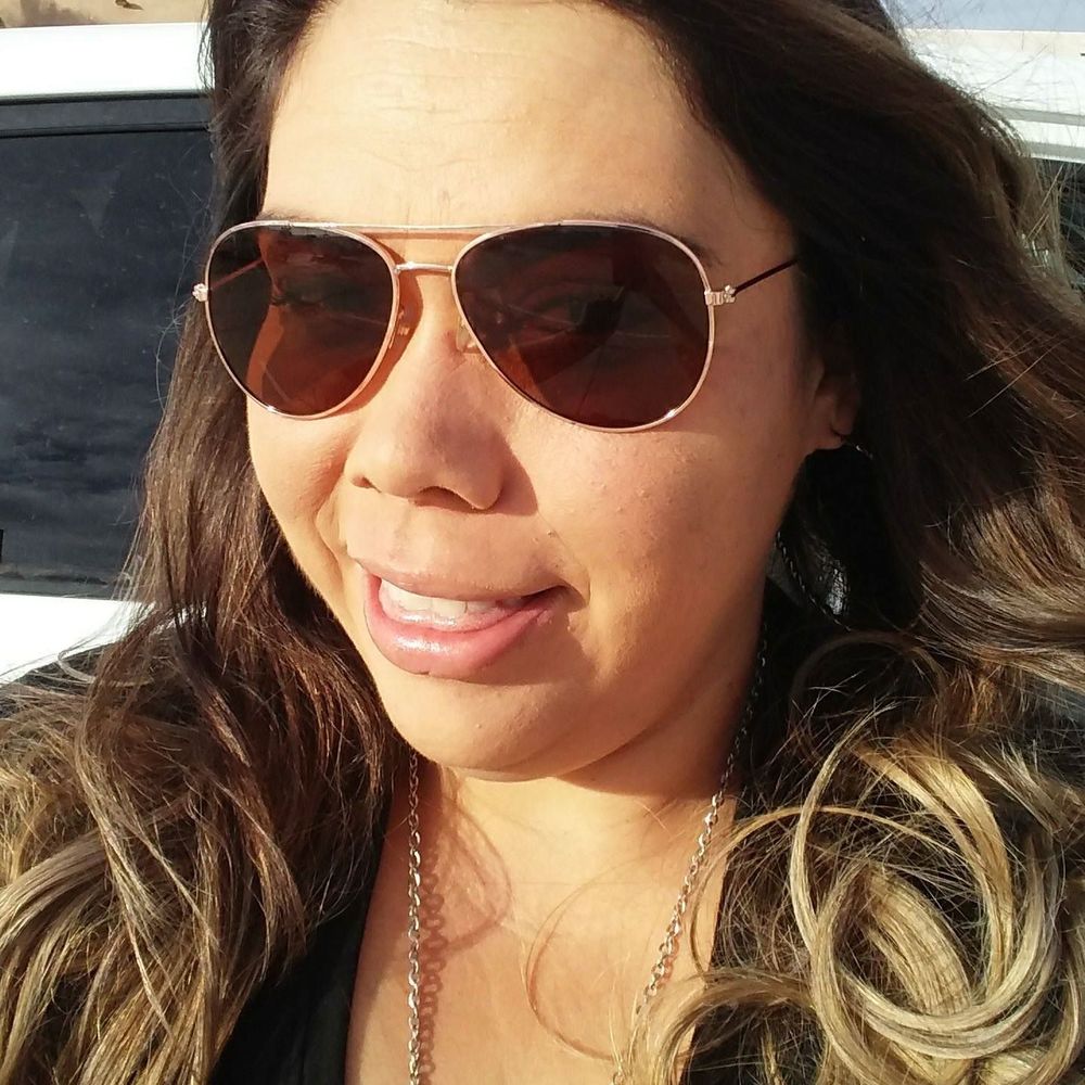 Meet your Posher, Cassondra
