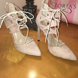 Nude Pointed Lace heels size 37