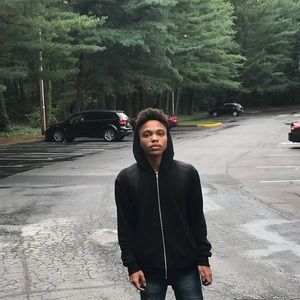 Meet your Posher, Tyler