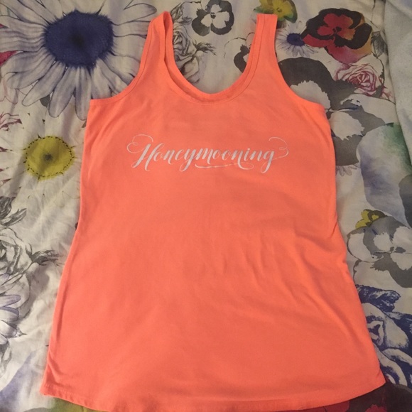 Honeymooning Tank - Picture 7 of 7