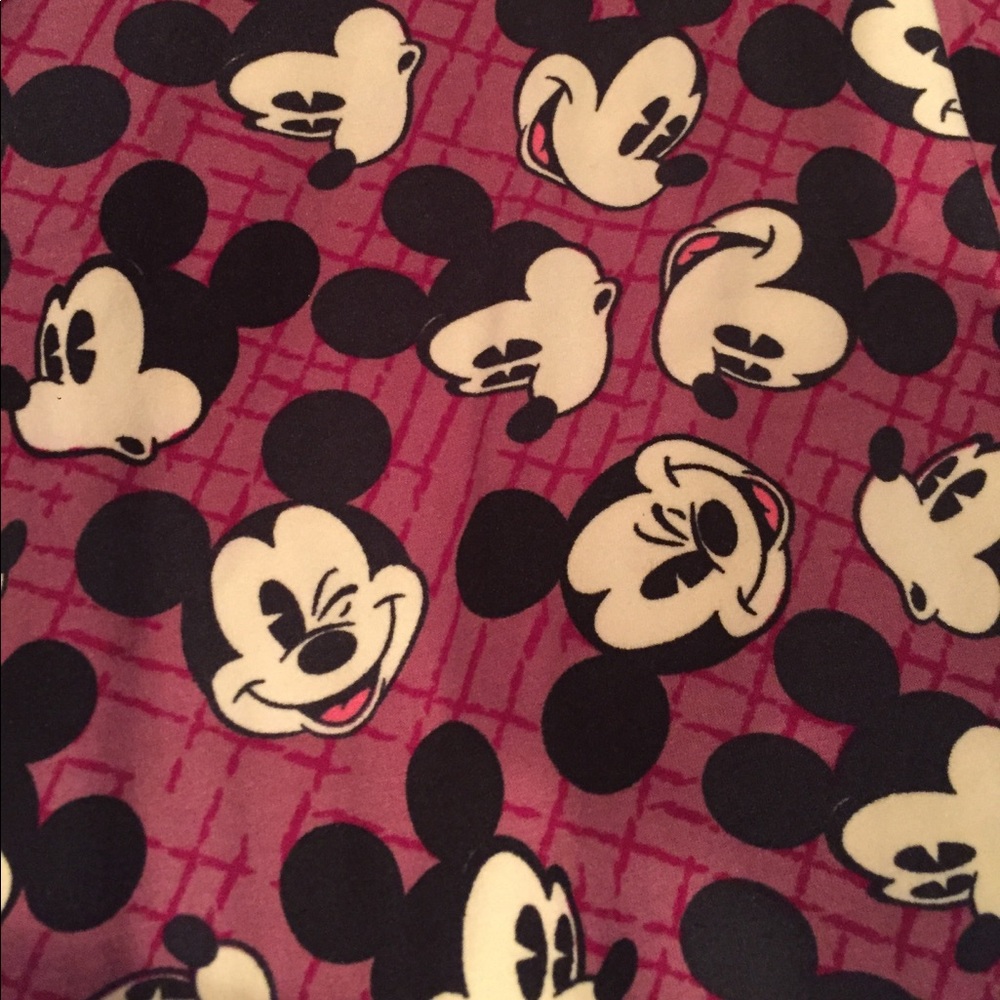 Lularoe TC Mickey purple leggings! 💜🦄