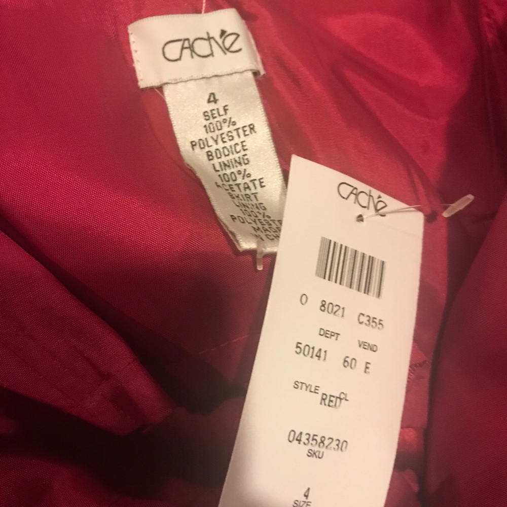 Cache Gown - Picture 2 of 2