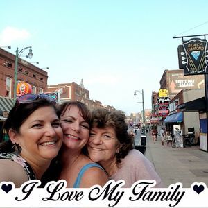 Meet your Posher, Mariposa