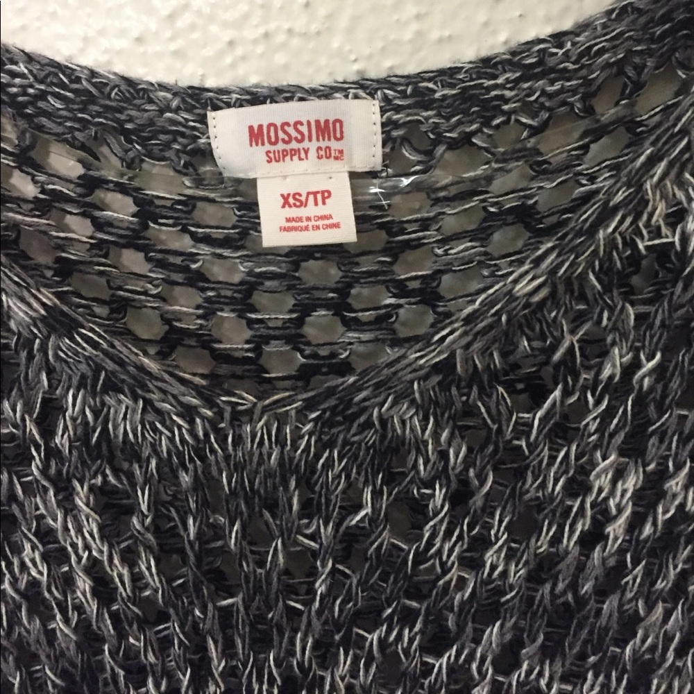 Mossimo top - Picture 2 of 2
