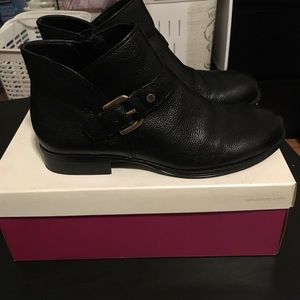 Naturalizer Jarrett booties black 8M