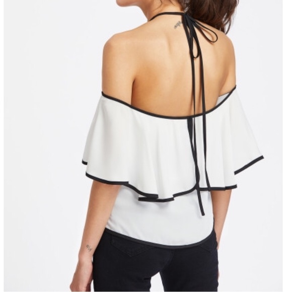 🎉FINAL SALE🎉⚪️Flounce Halter Top⚪️ - Picture 2 of 3