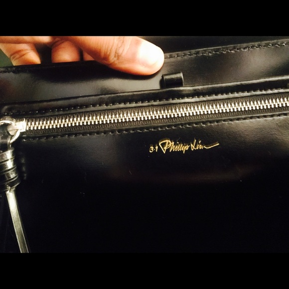 SOLD!!!!! 3.1 philip lim Pashli crossbody - Picture 2 of 8