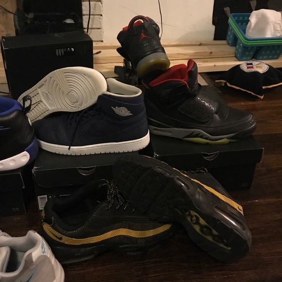 Sneakers Head Collection - Picture 2 of 4