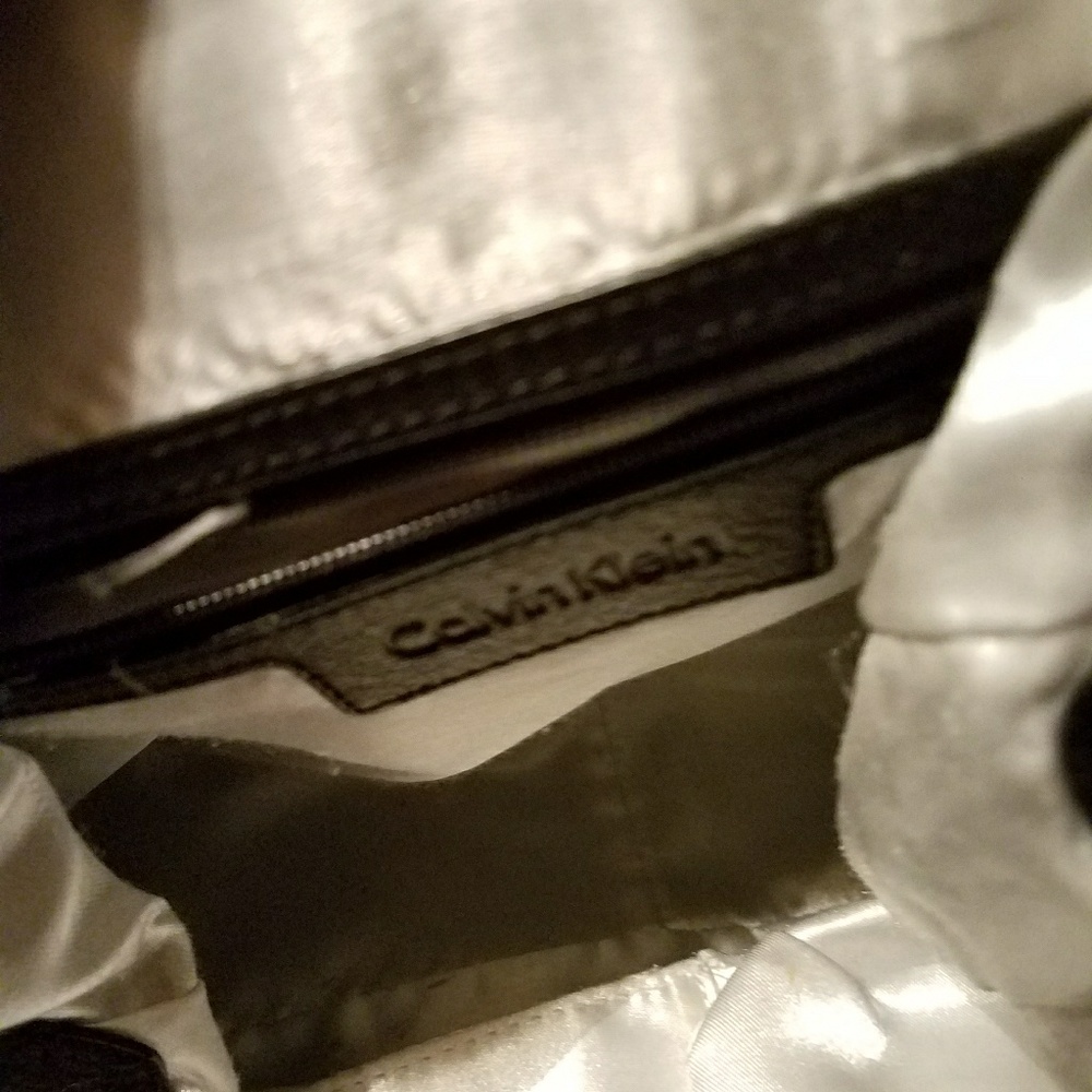 Handbag - Picture 3 of 5