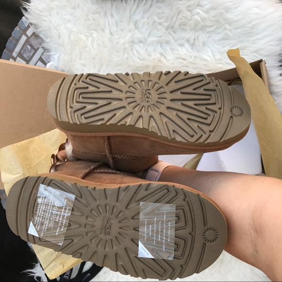 UGG kids ChEstnut Bailey BOW sz 2 New - Picture 6 of 7