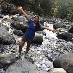 Meet your Posher, Samira