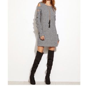 ❣️HP❣️🎉LAST🎉🌫Grey Ladder slash Sleeve Dress🌫