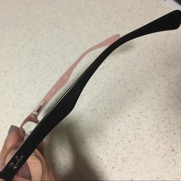 Ray Ban glasses. Perfect condition! - Picture 4 of 7