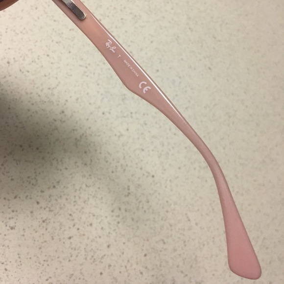 Ray Ban glasses. Perfect condition! - Picture 5 of 7