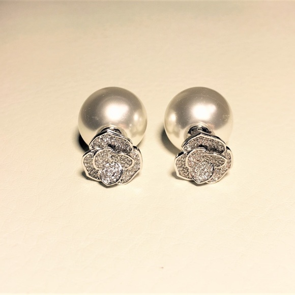 Double-sided Earings CZ Flower and Imitation Pearl - Picture 5 of 5