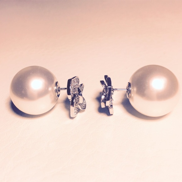 Double-sided Earings CZ Flower and Imitation Pearl - Picture 4 of 5