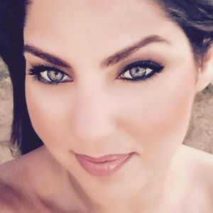 Meet your Posher, Elaine