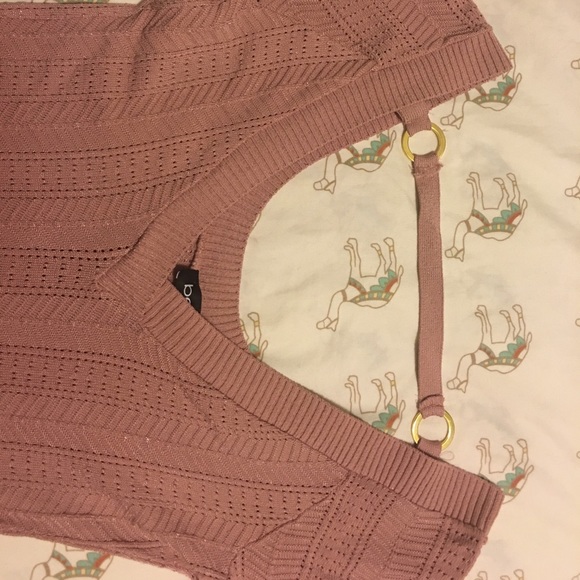 Bebe V-Neck Top - Picture 4 of 4