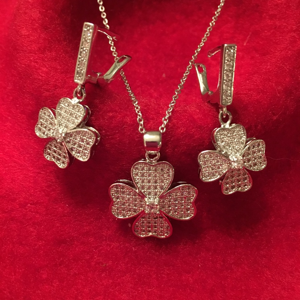 CZ Clover Flower Necklace & Earrings Jewelry SET