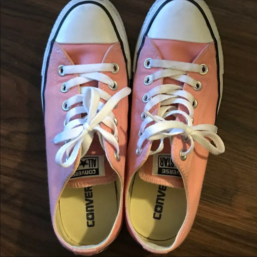 Converse size 7 women