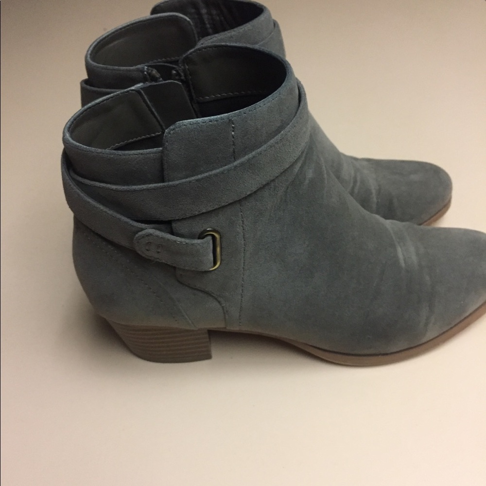 Booties-suede gray