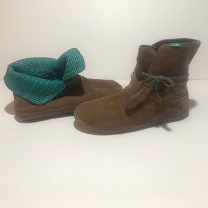 Sanuk Moccasins