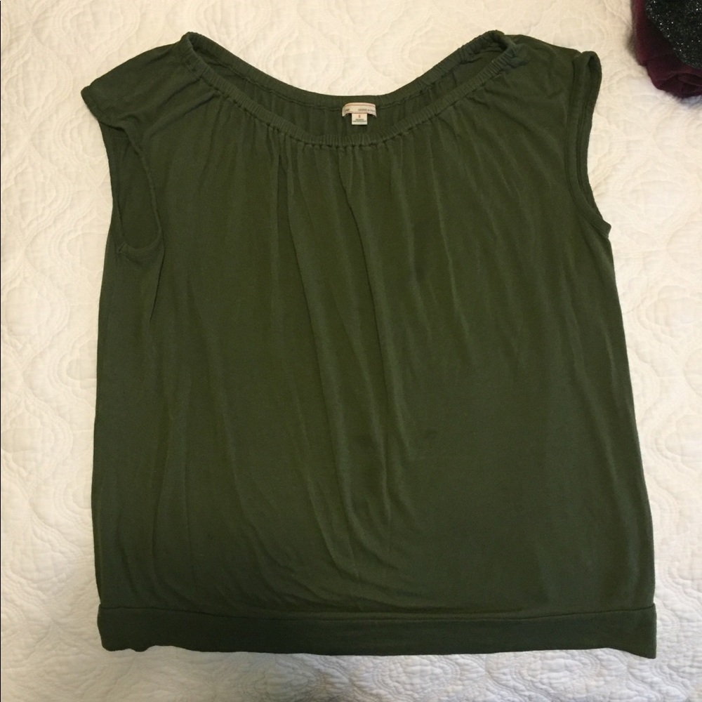 Gap tank top.