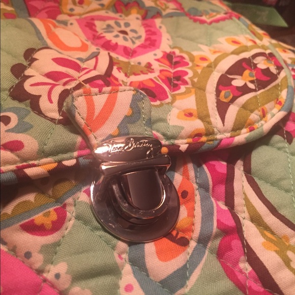 Vera Bradley bag - Brand NEW - Picture 3 of 3