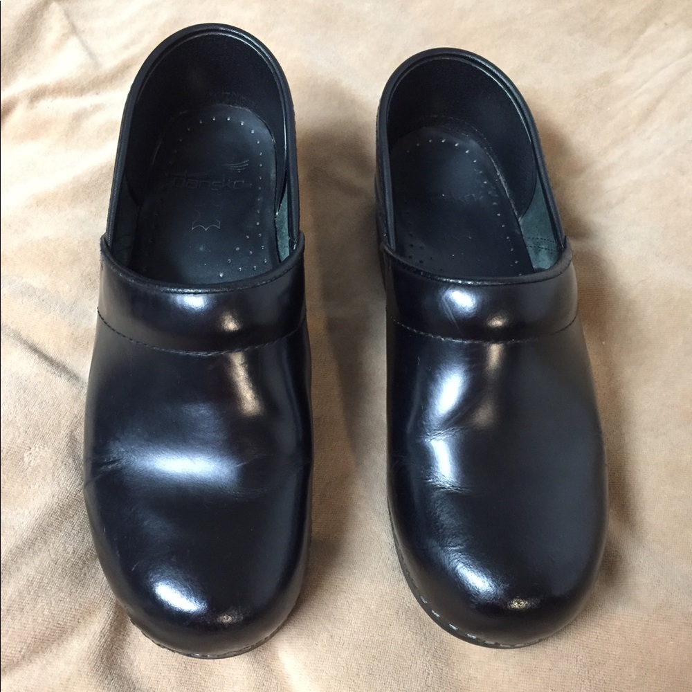Black Dansko Leather Clogs Size 40 US 9