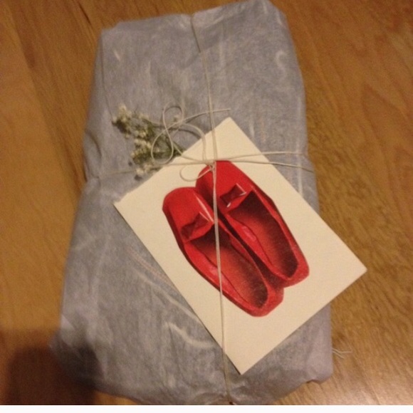 Free wrapping. Just send me a note with purchase. - Picture 3 of 4