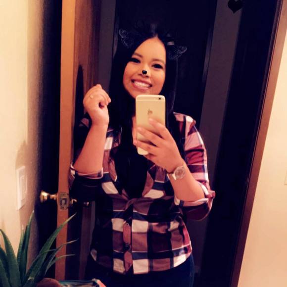 Meet your Posher, Cynthia - Picture 1 of 1