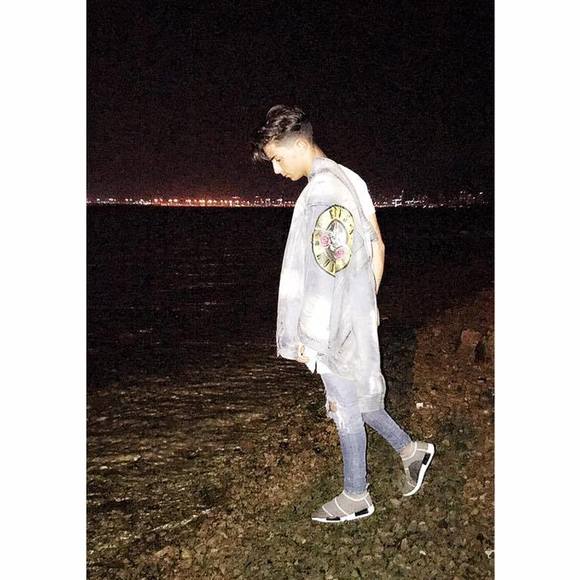 Meet your Posher, Lucas - Picture 1 of 1