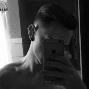 Meet your Posher, Cameron