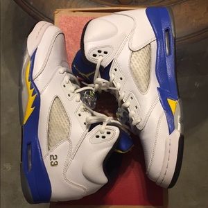 Jordan 5 "Laney" HABLO ESPAÑOL