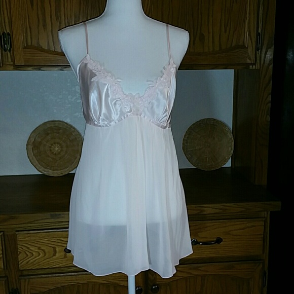 INTIMO Donatella Pink Lingerie - Picture 1 of 5