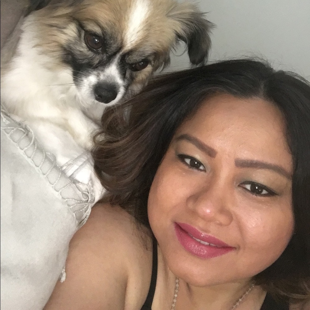 Meet your Posher, Ana